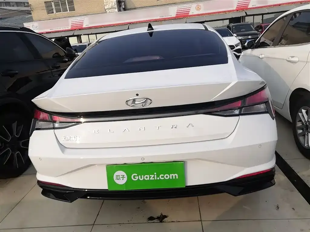 Hyundai Elantra 2023 из CN, фото 6