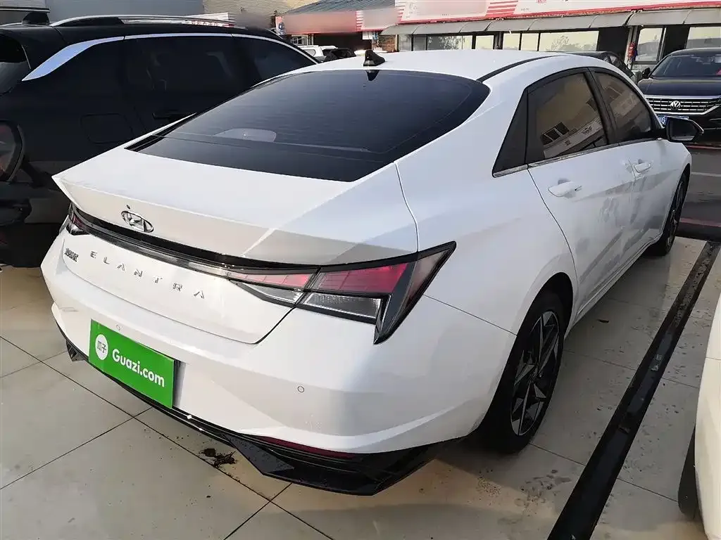 Hyundai Elantra 2023 из CN, фото 7