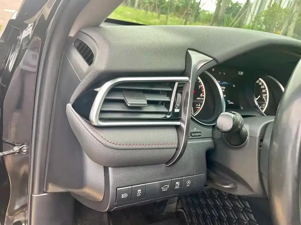 Toyota Camry 2022 из CN, фото 8