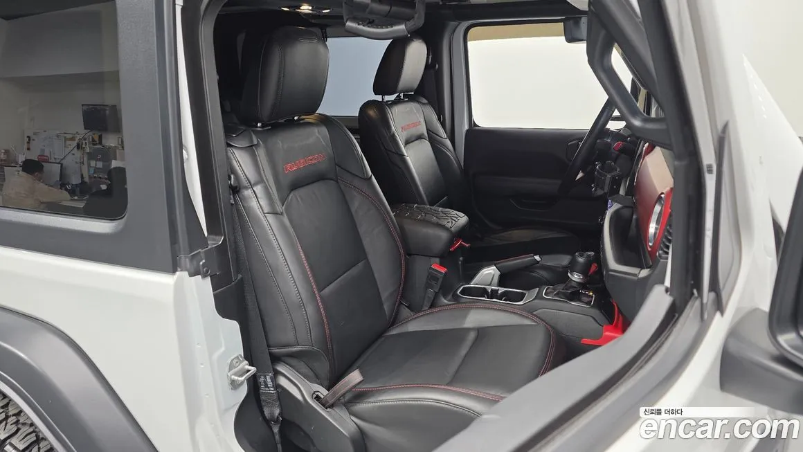 Jeep Wrangler 2021 из KR, фото 9