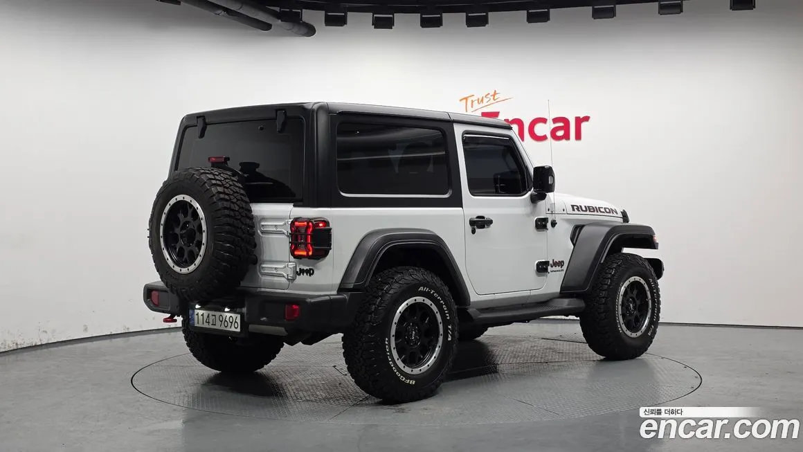 Jeep Wrangler 2021 из KR, фото 8