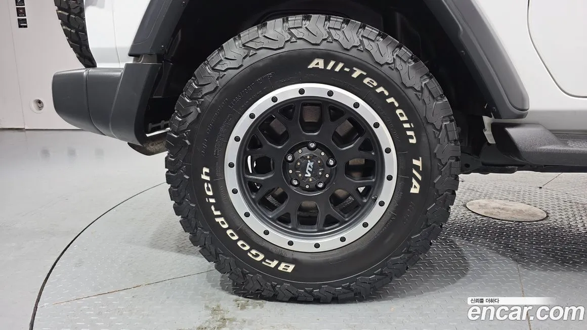 Jeep Wrangler 2021 из KR, фото 5