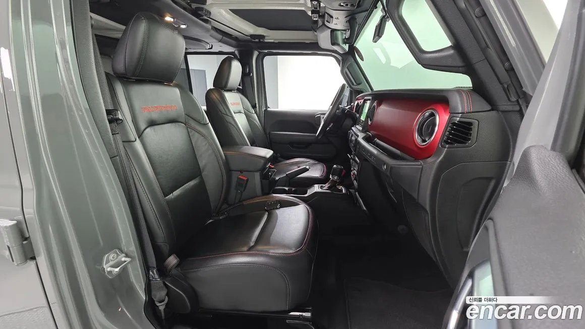 Jeep Wrangler 2023 из KR, фото 10