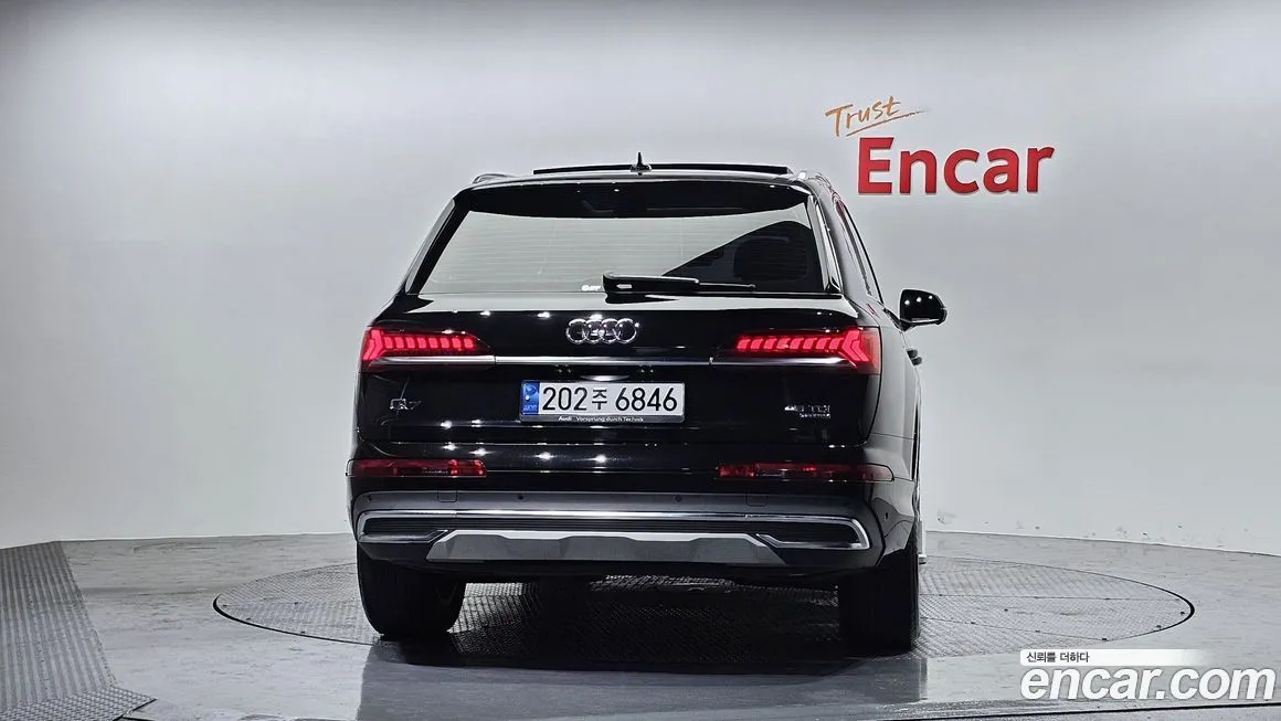 Audi Q7 2022 из KR, фото 7