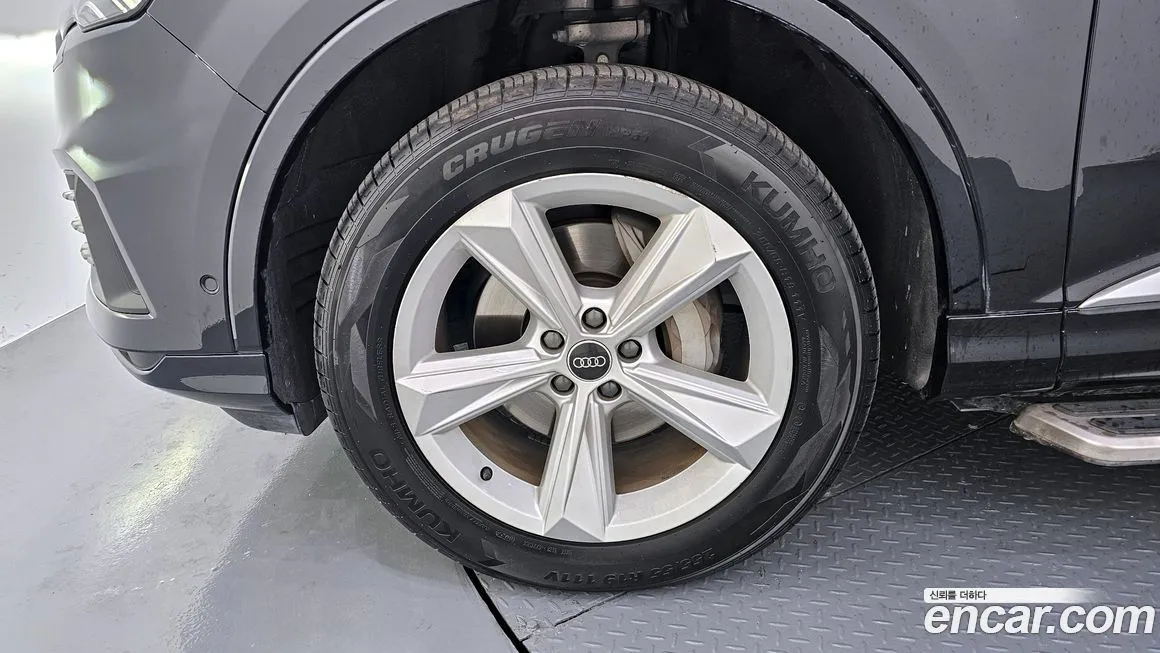 Audi Q7 2022 из KR, фото 8