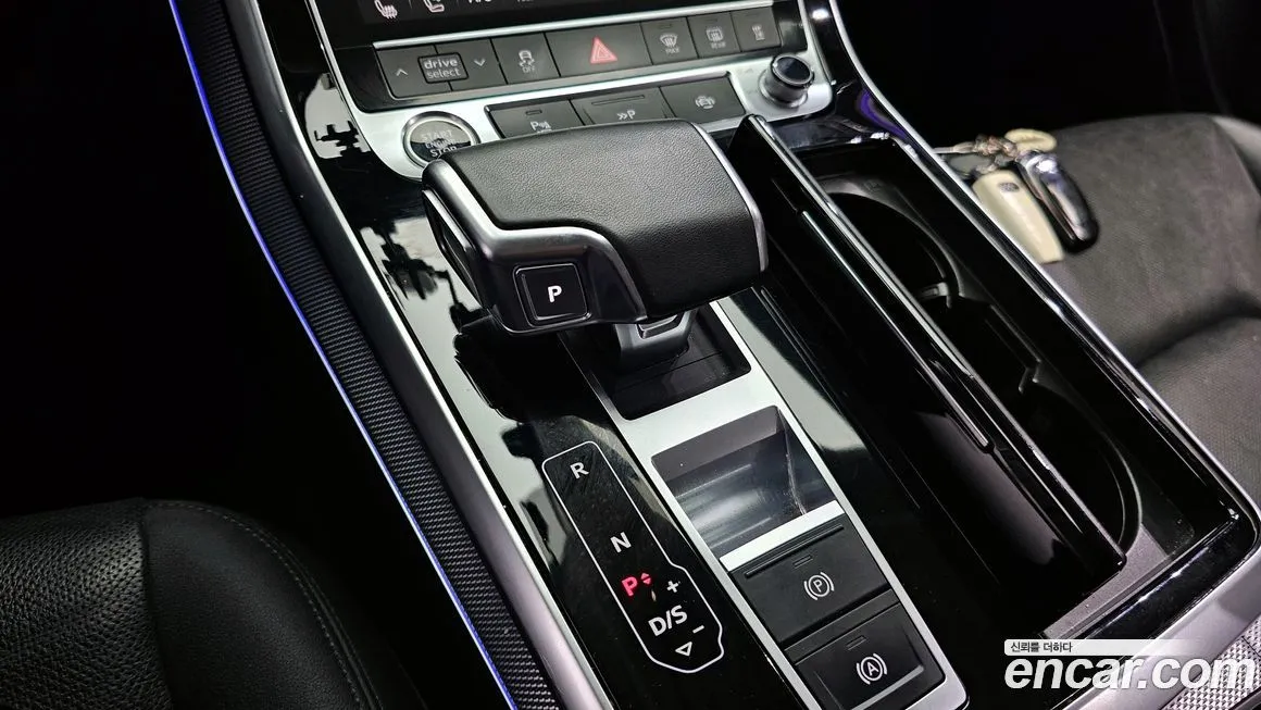 Audi Q7 2022 из KR, фото 4