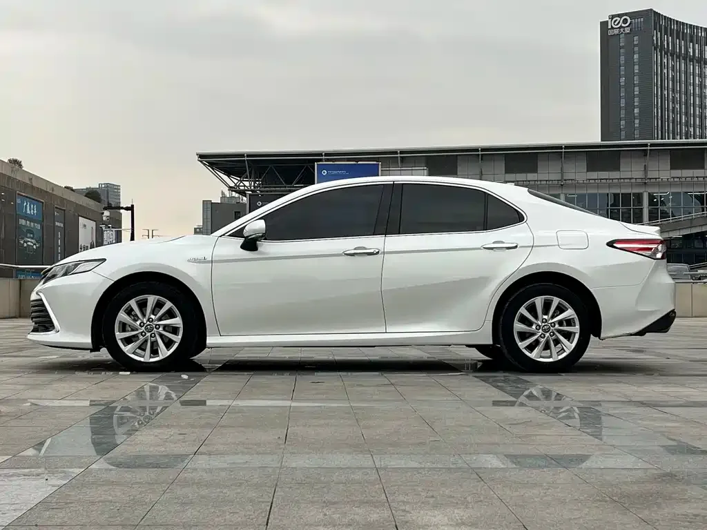 Toyota Camry 2022 из CN, фото 6