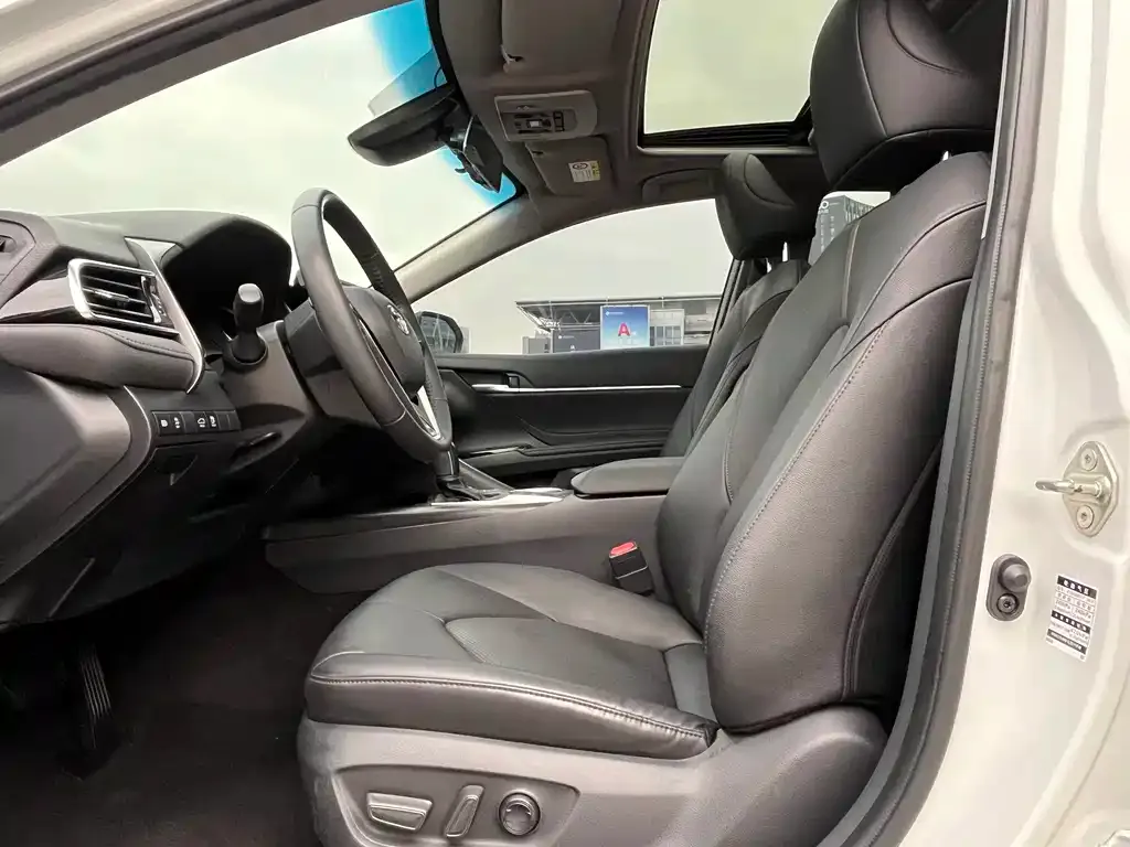 Toyota Camry 2022 из CN, фото 3