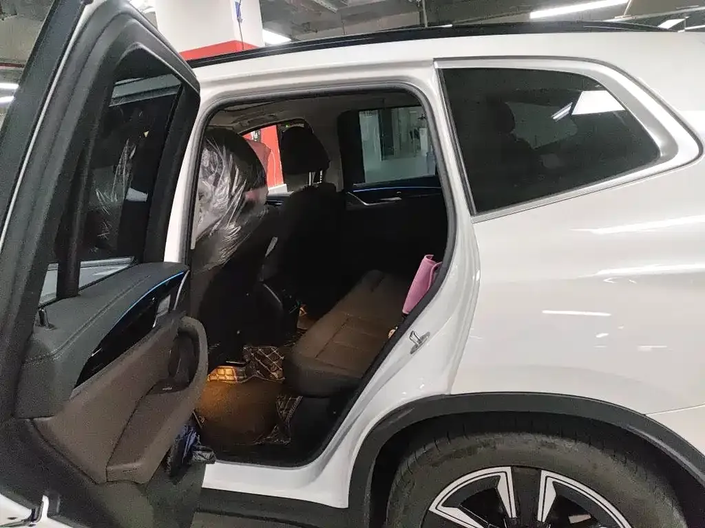 BMW iX3 2021 из CN, фото 8