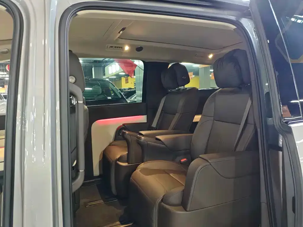 Li Auto MEGA 2024 из CN, фото 3