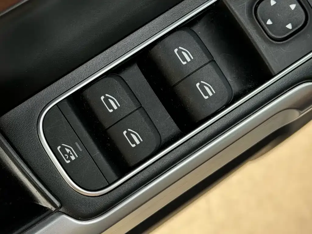 Mercedes-Benz GLB 2023 из CN, фото 5