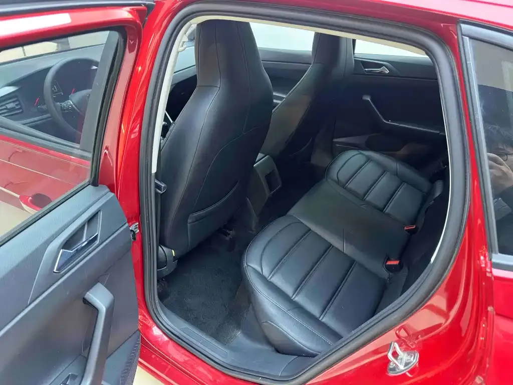 Volkswagen Polo 2021 из CN, фото 8