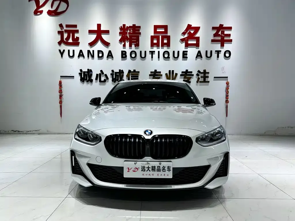 BMW 1 Series 2021 из CN, фото 2