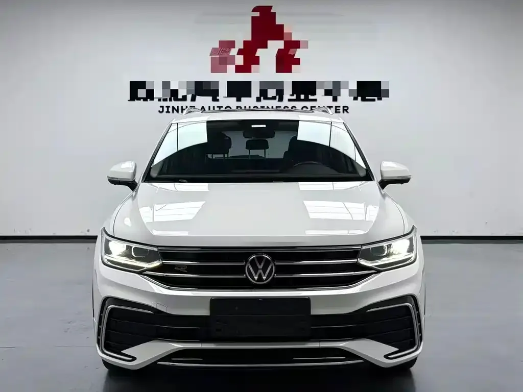 Volkswagen Tiguan L 2022 из CN, фото 2