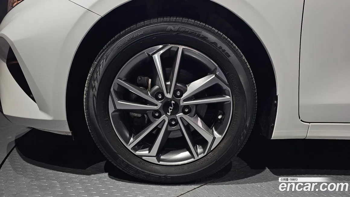 Kia K3 2022 из KR, фото 10