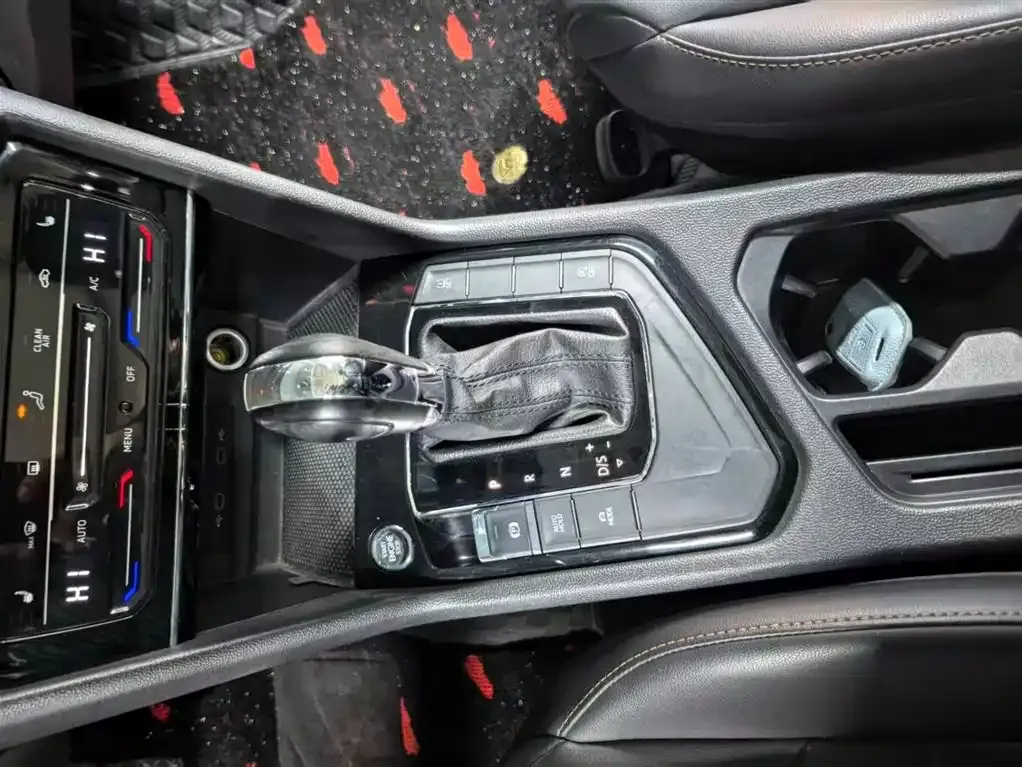 Volkswagen Tharu 2022 из CN, фото 3