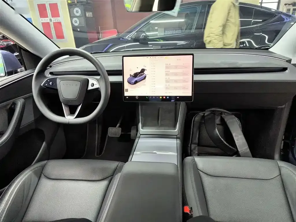 Tesla Model Y 2025 из CN, фото 5