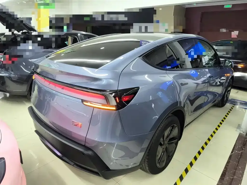 Tesla Model Y 2025 из CN, фото 9