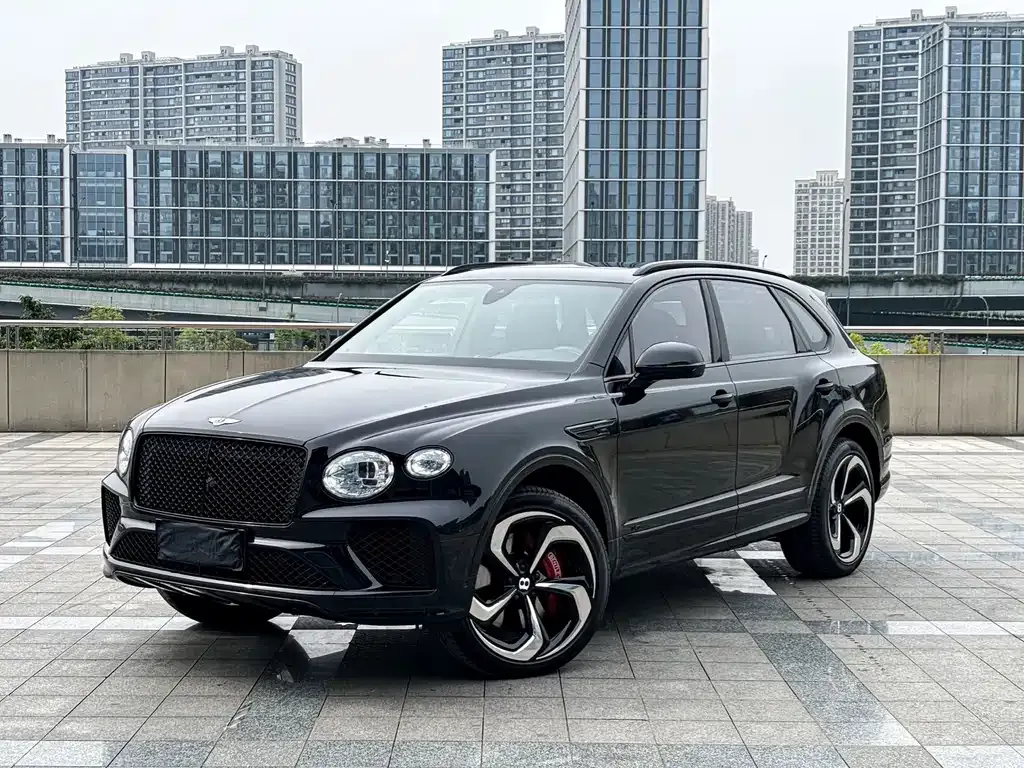 Bentley Bentayga 2022 из CN, фото 7