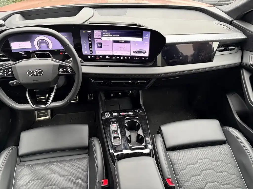 Audi Q6L e-tron — фото 7
