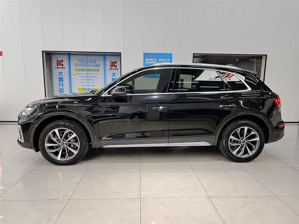 Audi Q5L 2022 из CN, фото 2