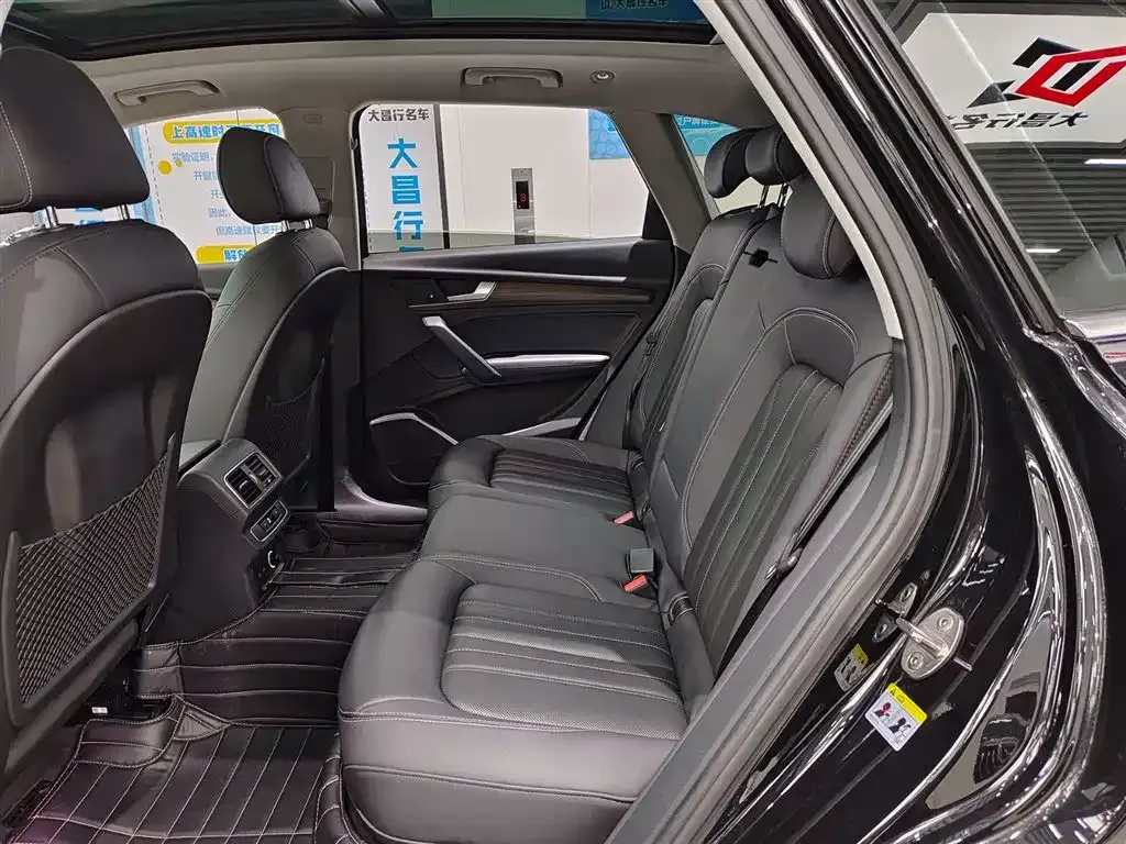Audi Q5L 2022 из CN, фото 6