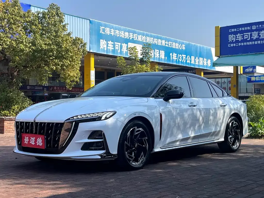 Hongqi H6 — фото 1