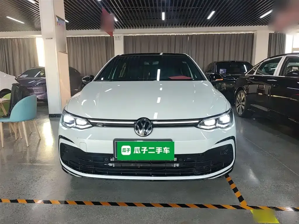 Volkswagen Golf 2024 из CN, фото 3