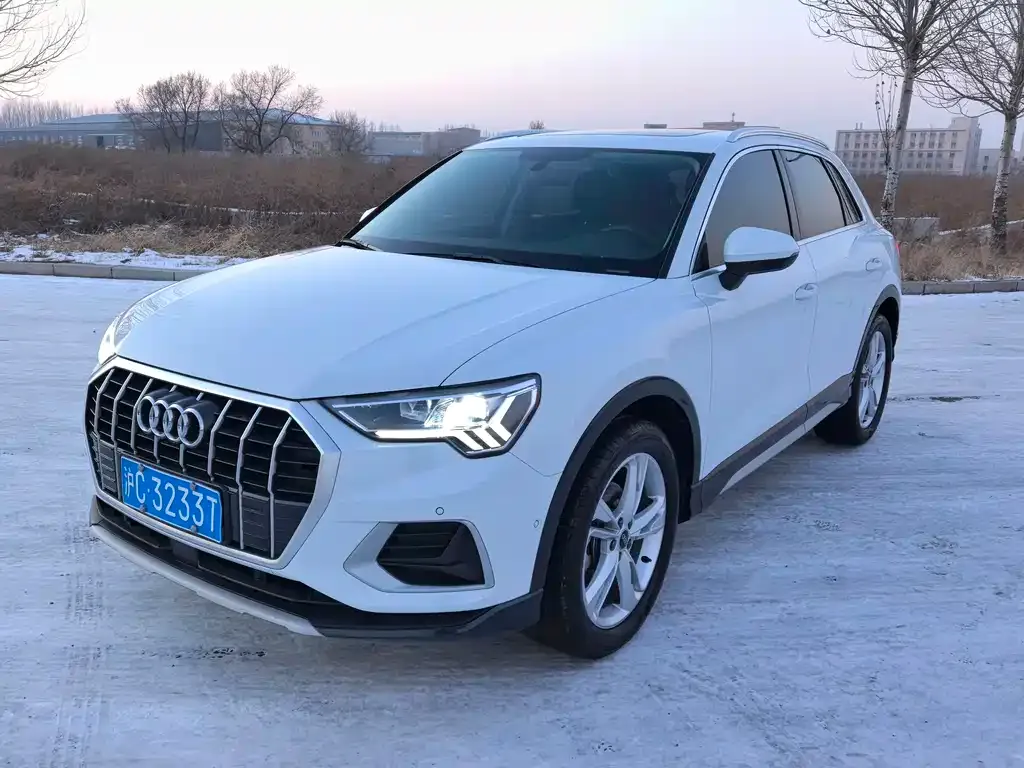 Audi Q3 — фото 10