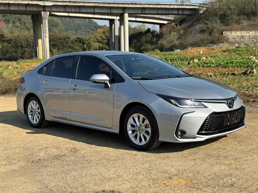 Toyota Corolla 2025 из CN, фото 5