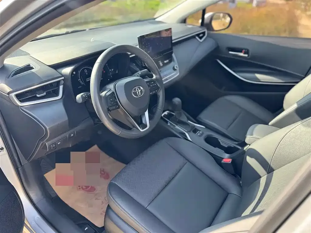 Toyota Corolla 2025 из CN, фото 3