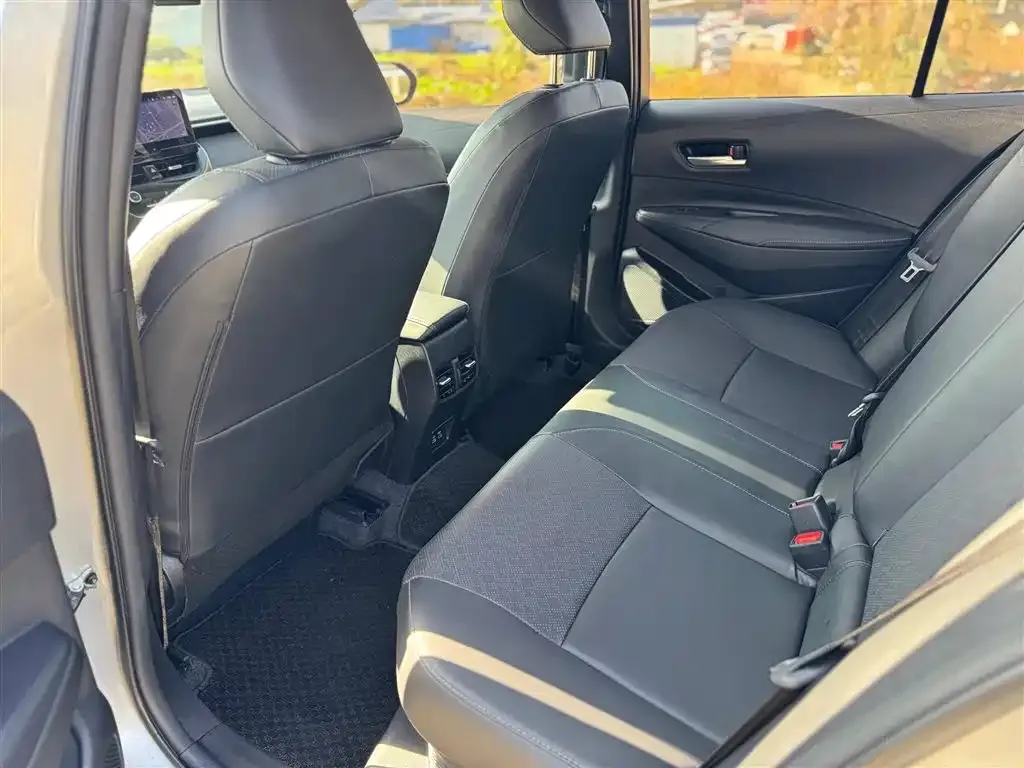 Toyota Corolla 2025 из CN, фото 6