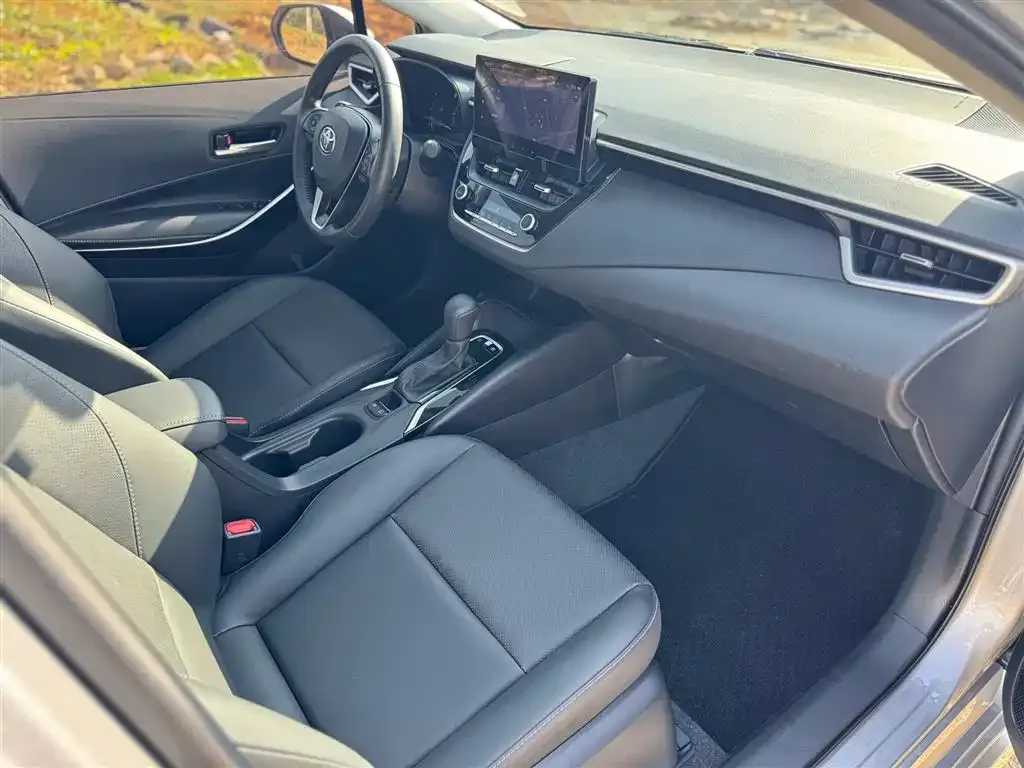 Toyota Corolla 2025 из CN, фото 2