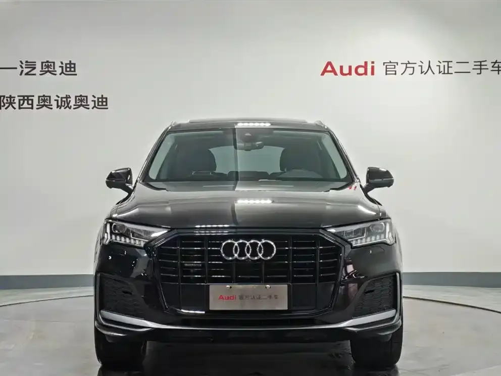 Audi Q7 2024 из CN, фото 8