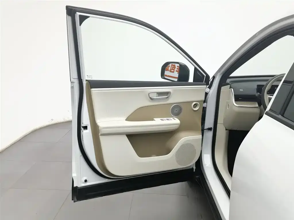 Toyota Platinum 3X 2025 из CN, фото 10