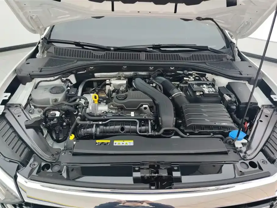 Volkswagen Sagitar 2024 из CN, фото 3