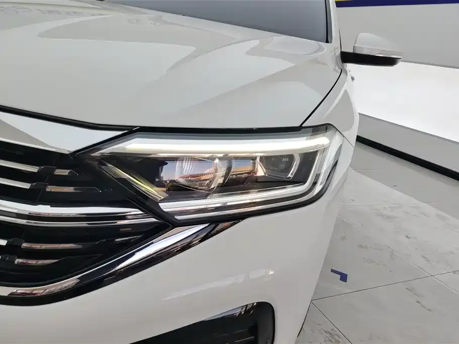 Volkswagen Sagitar 2024 из CN, фото 6