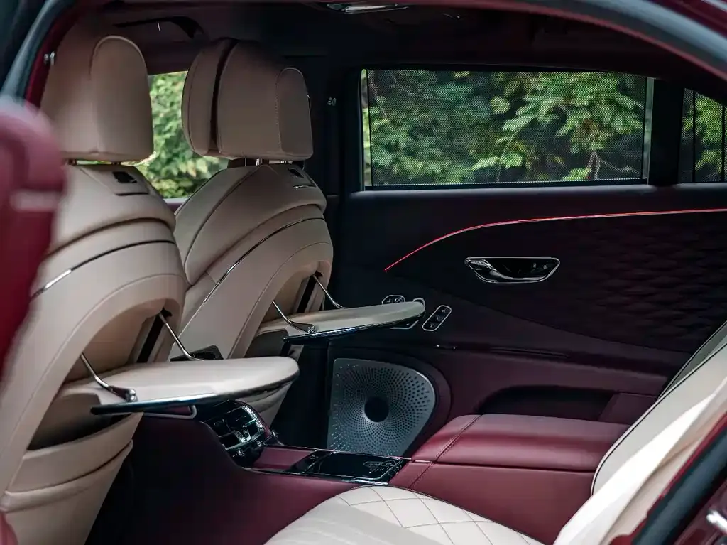 Bentley Flying Spur — фото 4