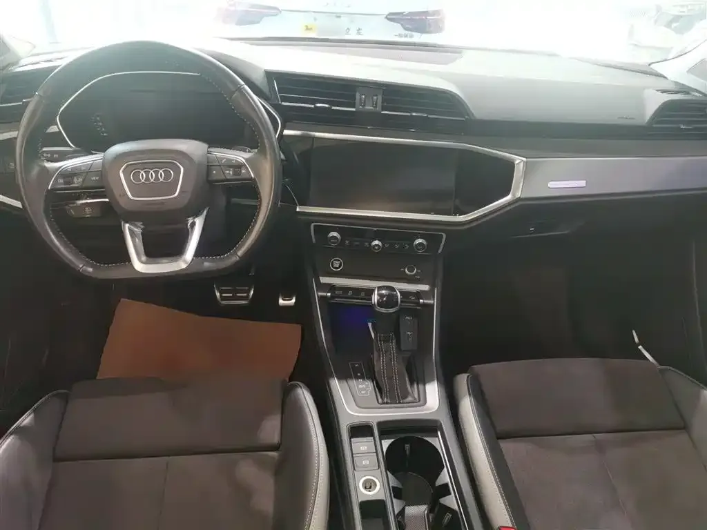 Audi Q3 2021 из CN, фото 10