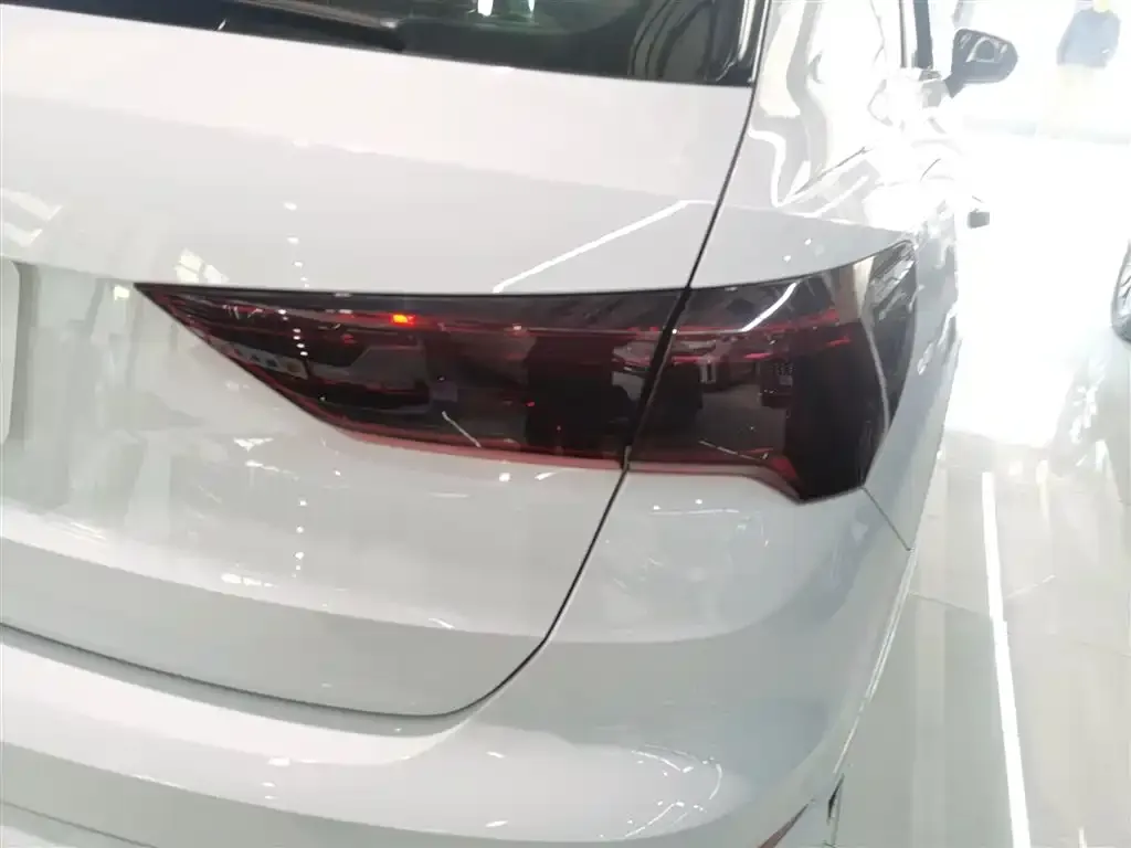 Audi Q3 2021 из CN, фото 8
