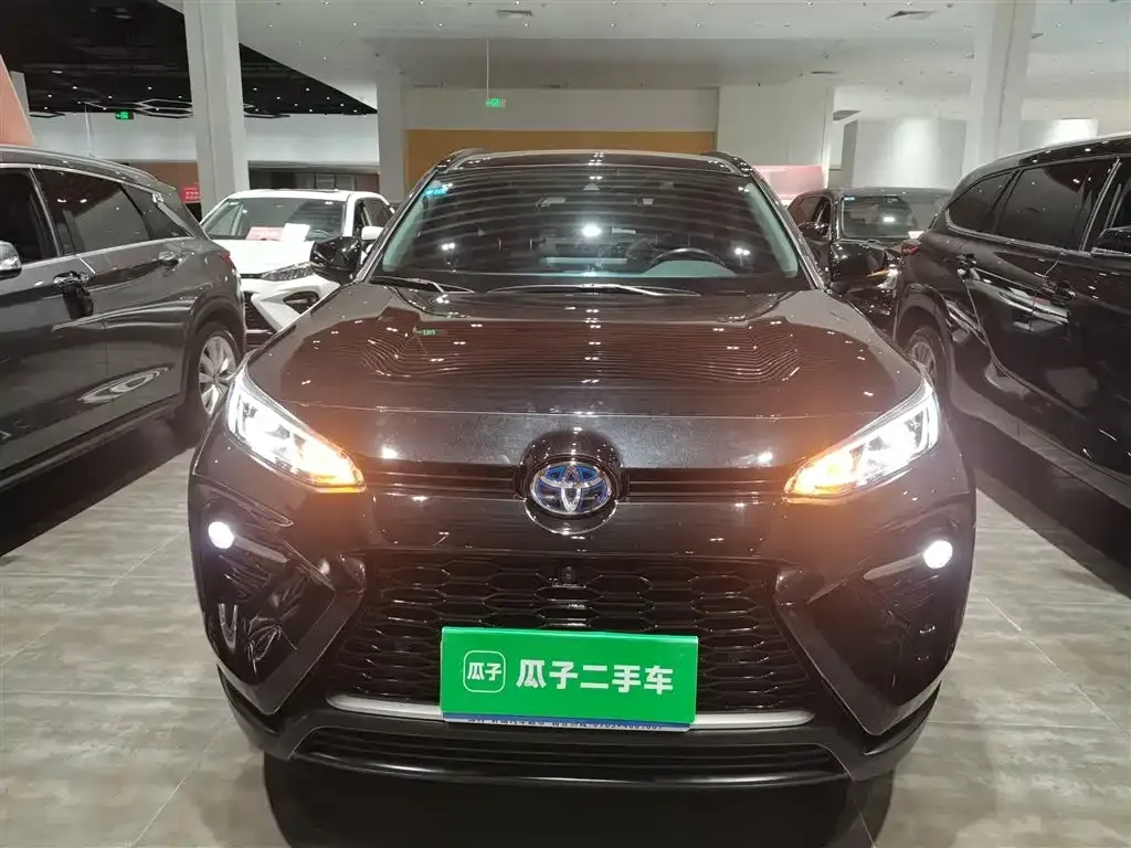 Toyota Wildlander 2023 из CN, фото 3