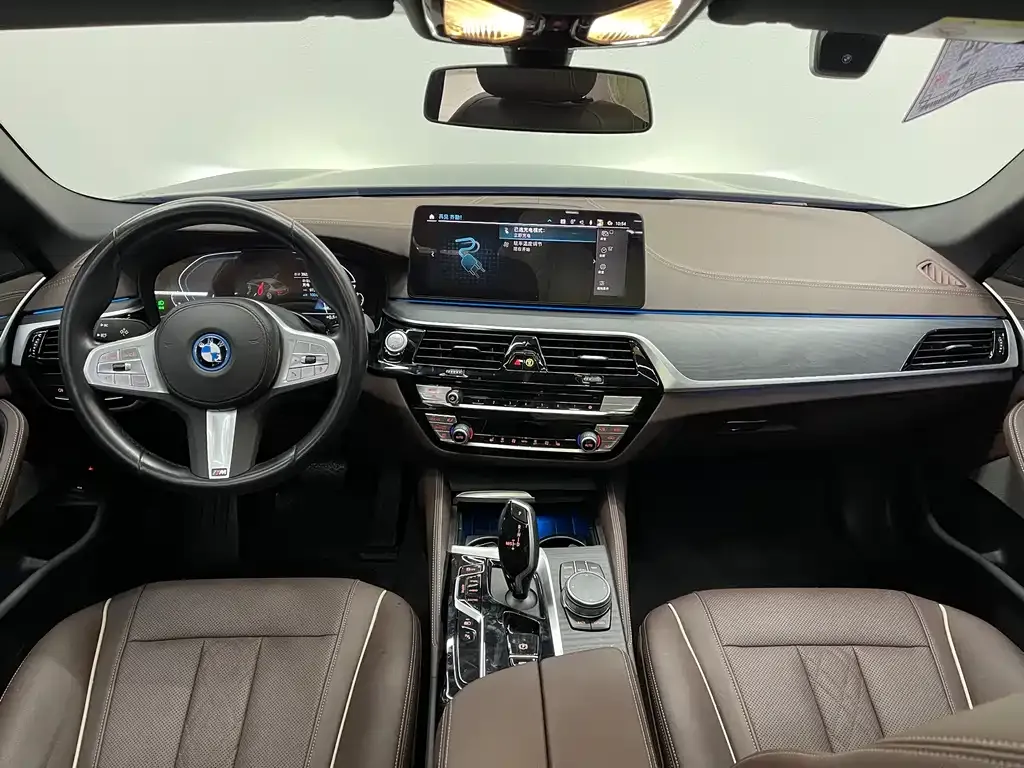 BMW 5 Series New Energy — фото 7