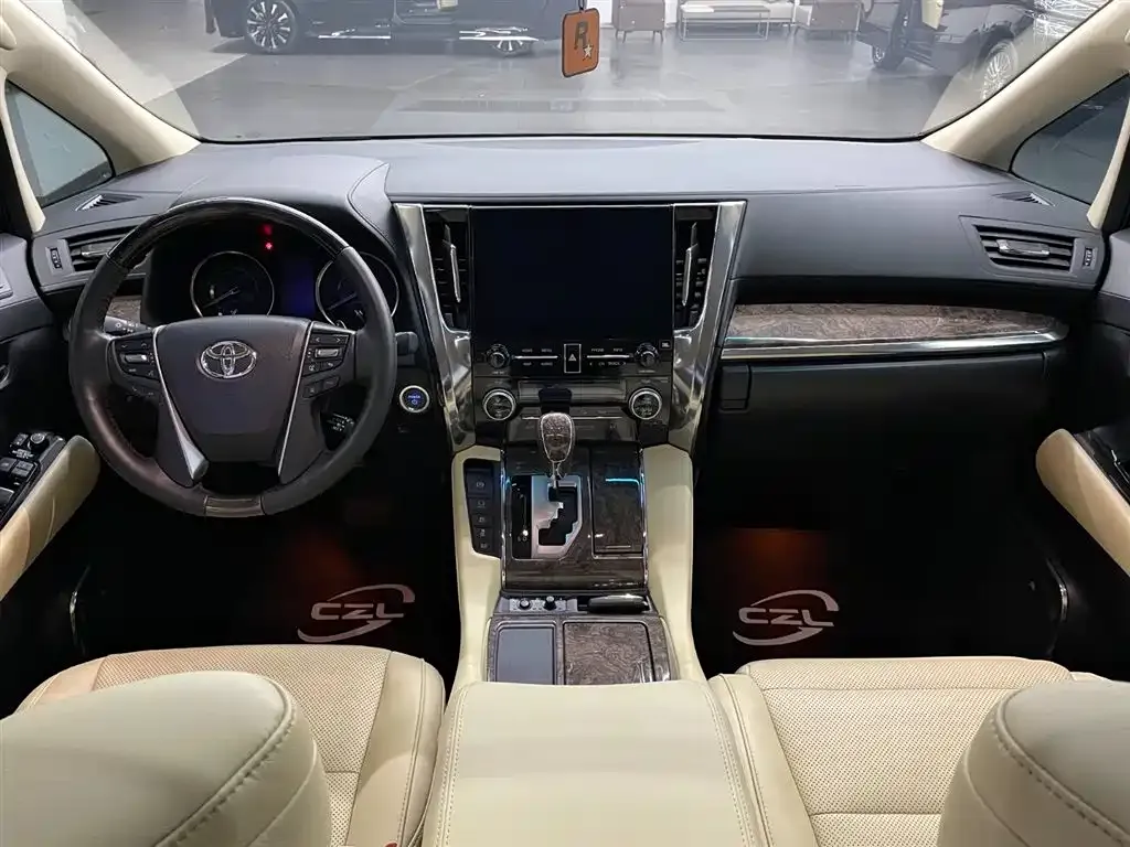 Toyota Vellfire 2023 из CN, фото 2