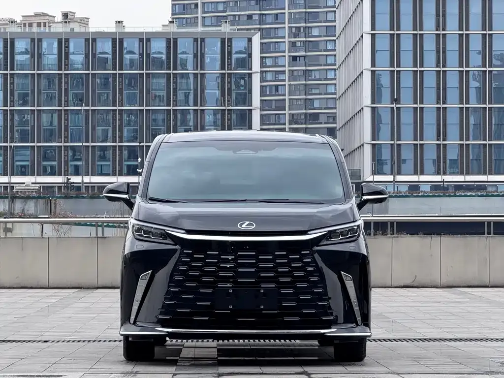 Lexus LM 2025 из CN, фото 1
