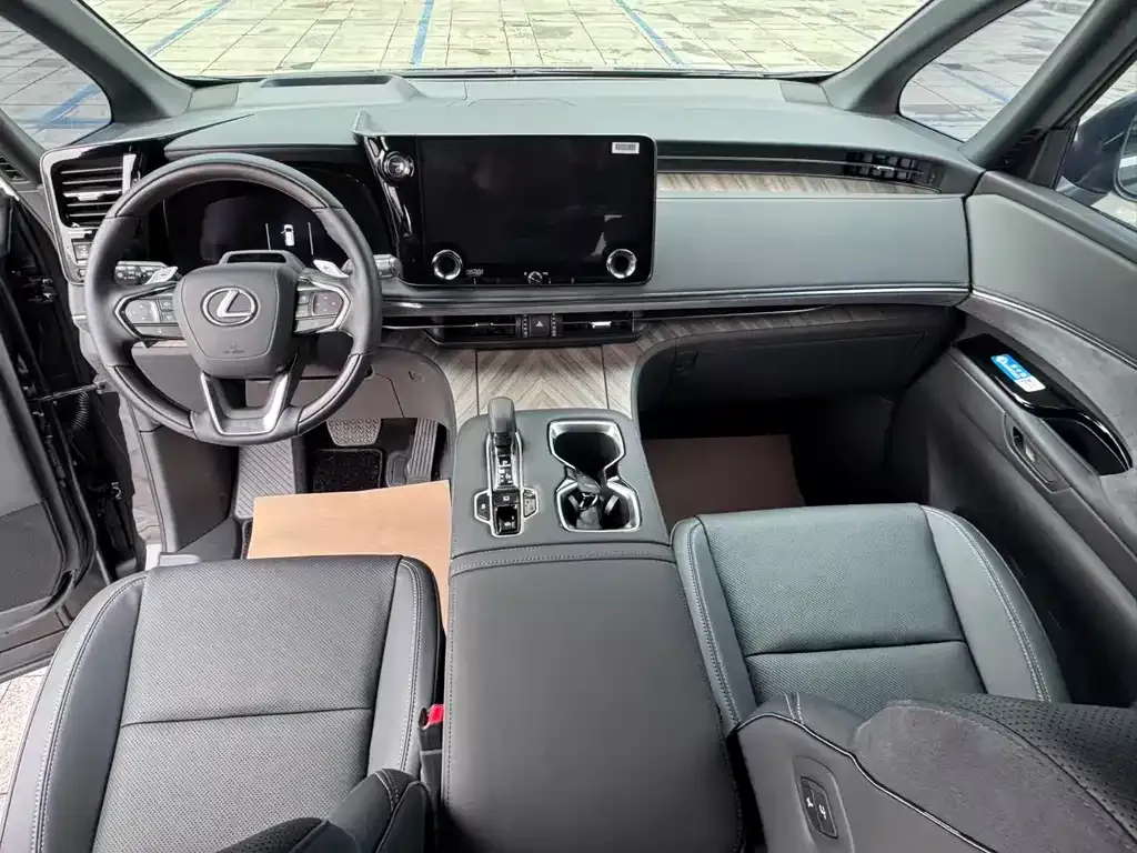 Lexus LM 2025 из CN, фото 8