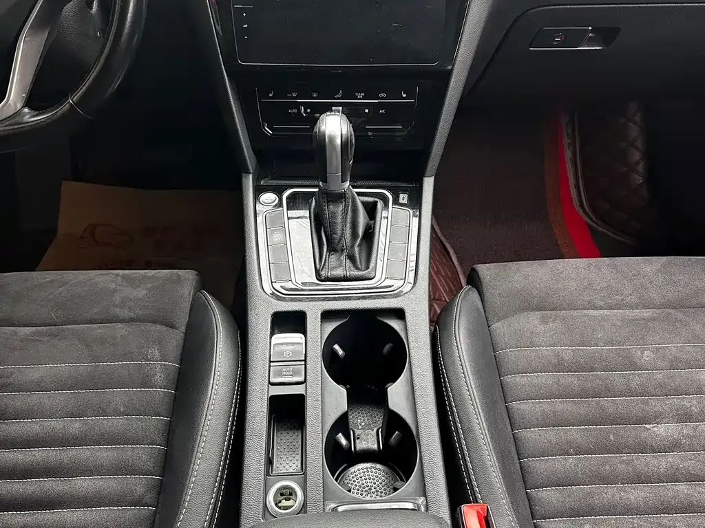 Volkswagen Magotan 2021 из CN, фото 10