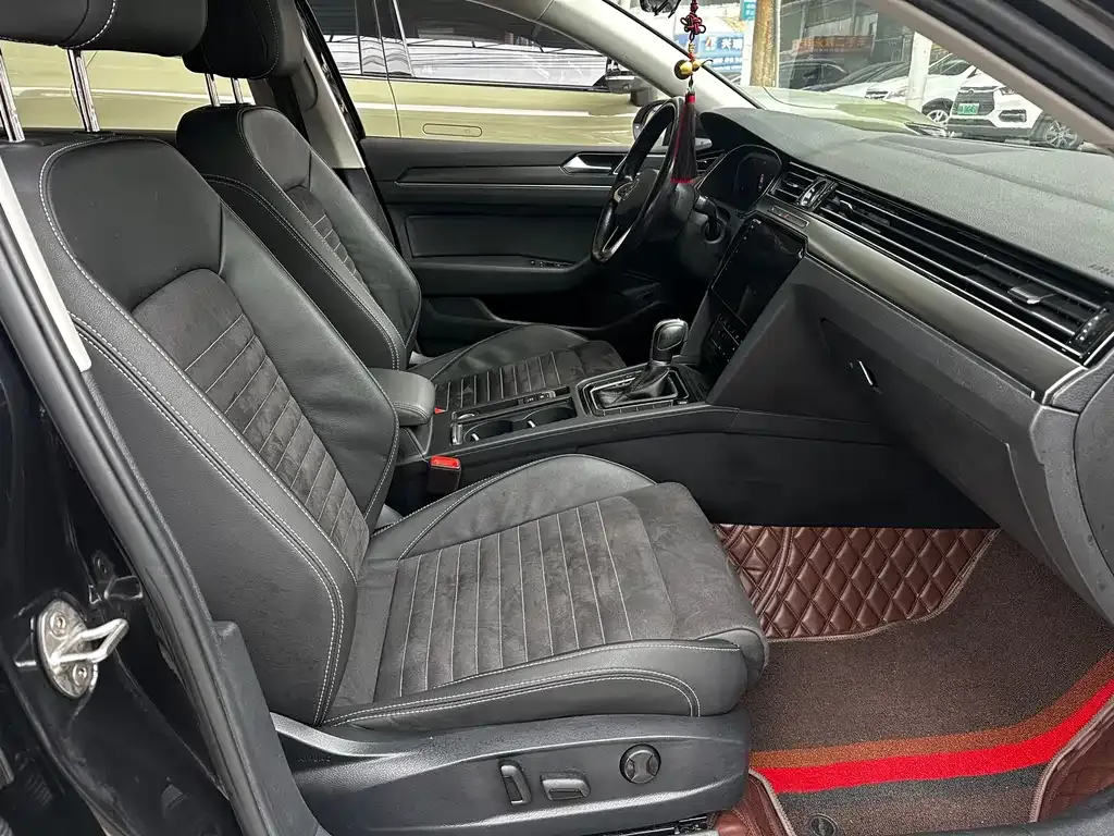 Volkswagen Magotan 2021 из CN, фото 8