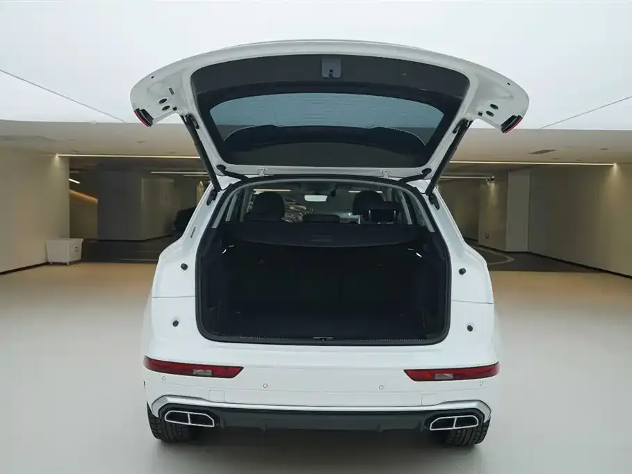 Audi Q5L 2023 из CN, фото 10