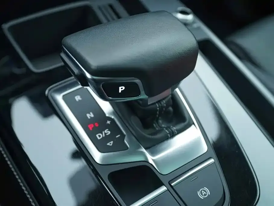 Audi Q5L 2023 из CN, фото 4