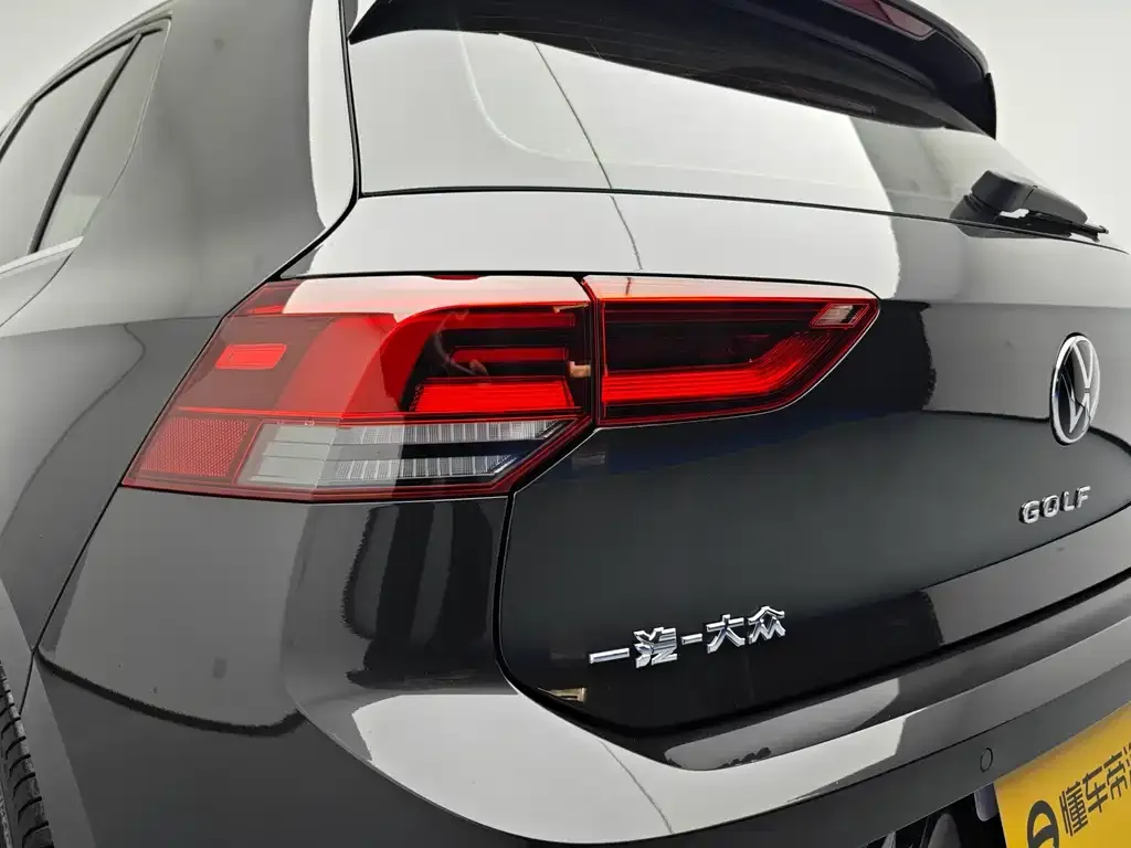 Volkswagen Golf 2022 из CN, фото 10